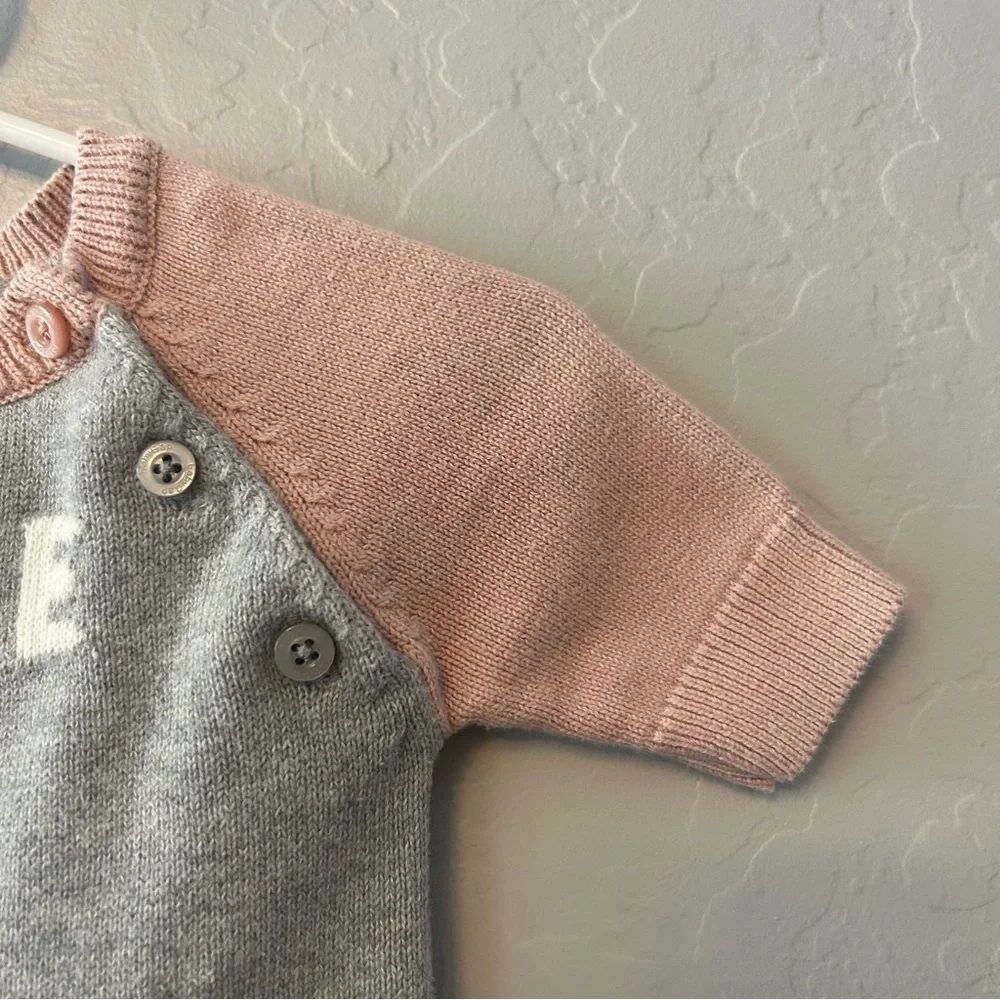 ⭐️Baby Gap gray pink and white smile sweater one piece outfit size newborn